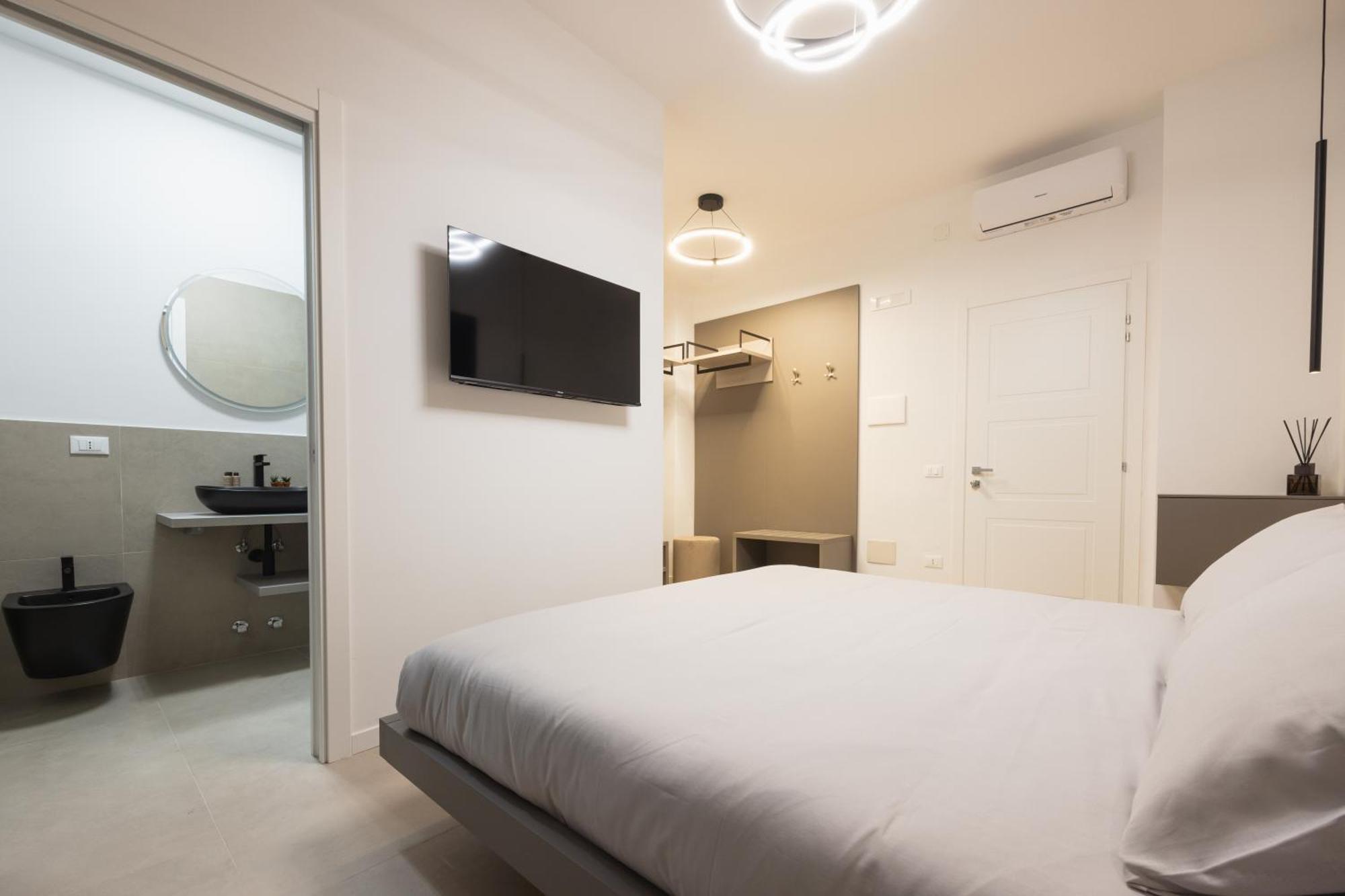 Luxury Station Suite ボローニャ エクステリア 写真