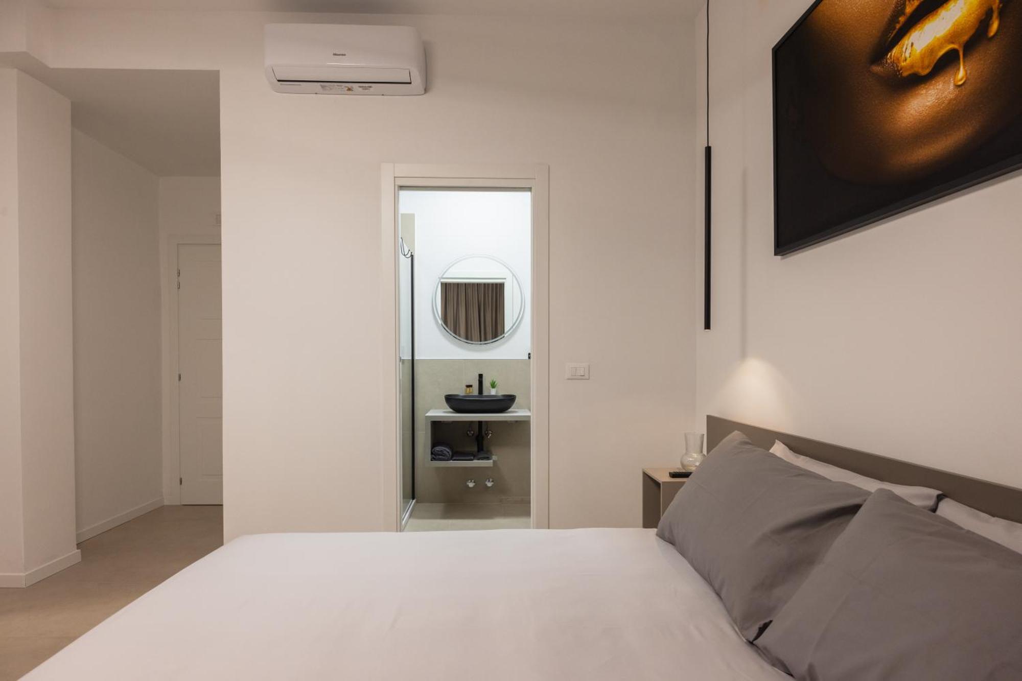 Luxury Station Suite ボローニャ エクステリア 写真