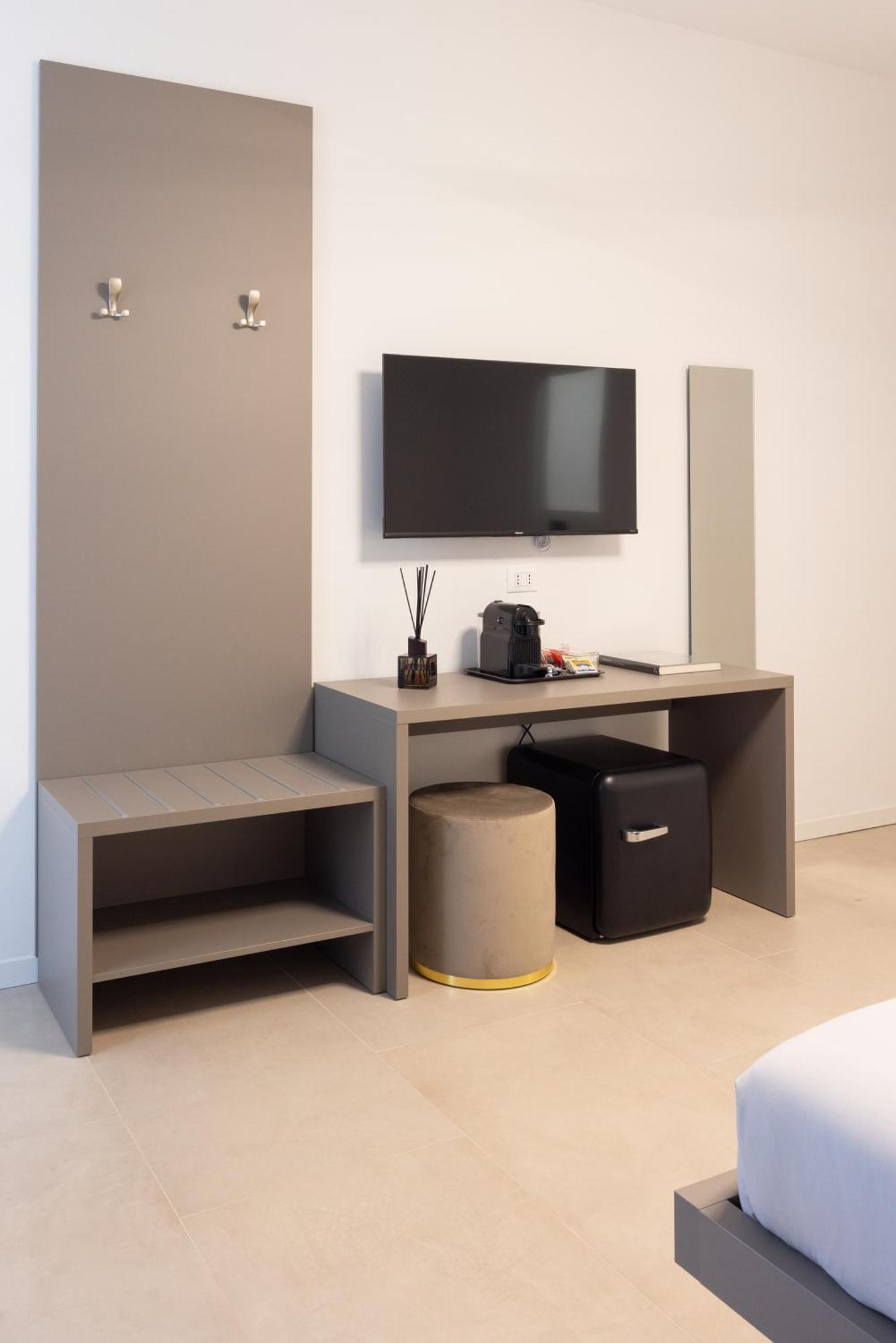 Luxury Station Suite ボローニャ エクステリア 写真