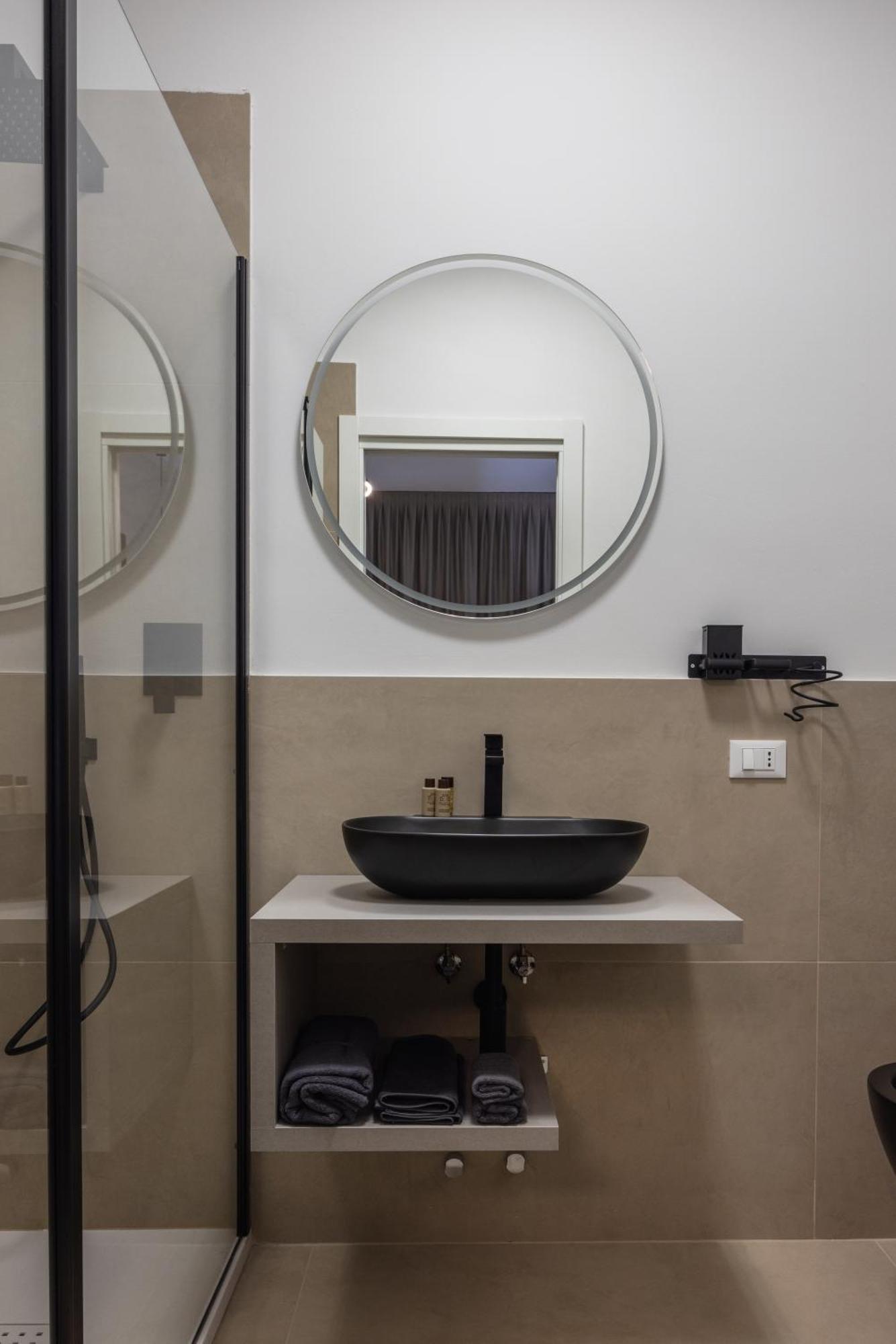 Luxury Station Suite ボローニャ エクステリア 写真